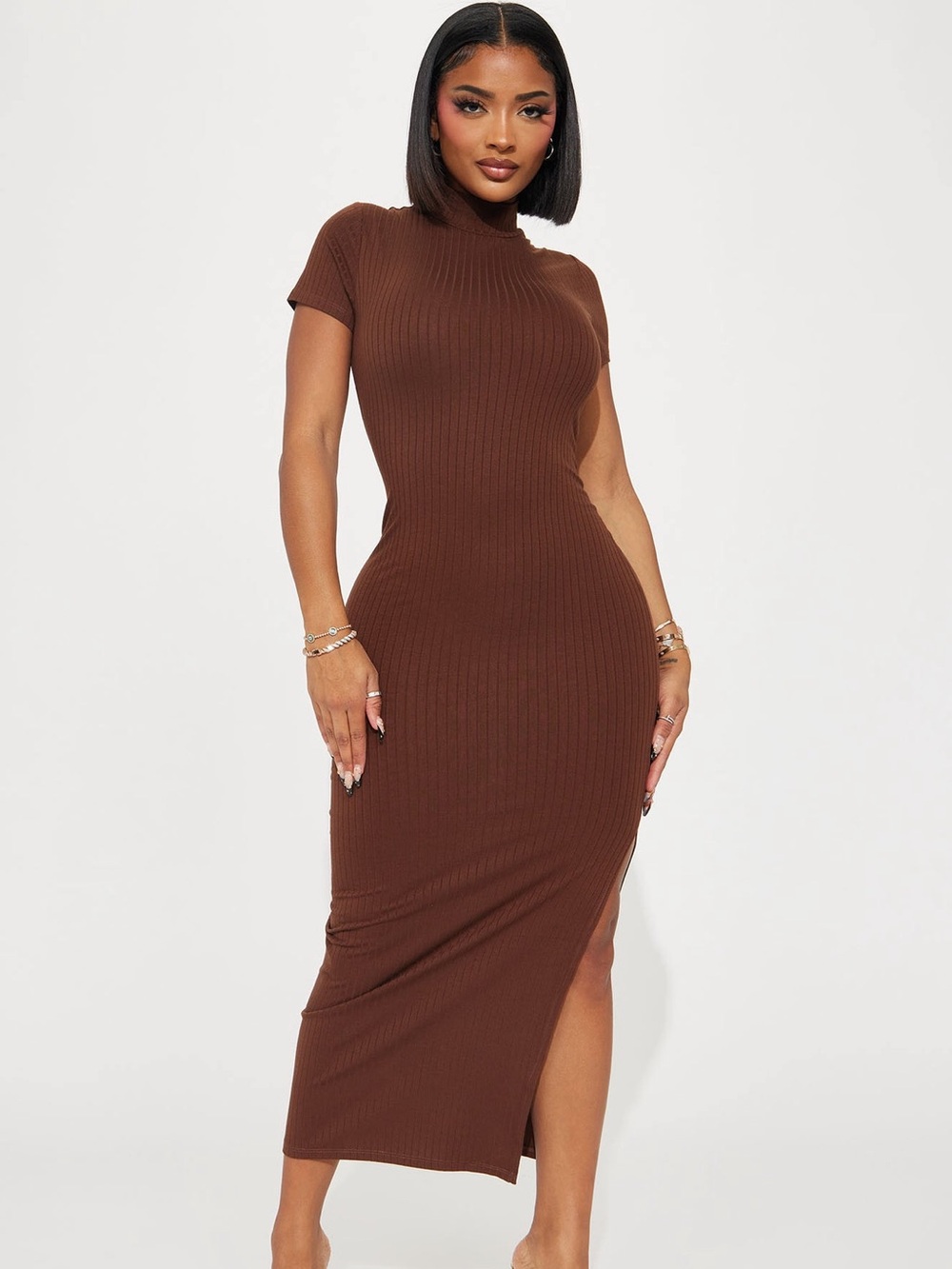Ribbed Short-Sleeve Midi Dress in Chocolate Brown